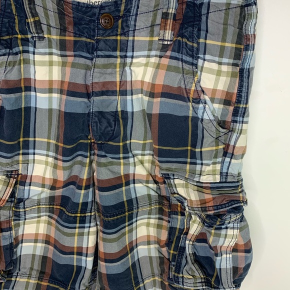 Abercrombie & Fitch Checkered Rugged Cargo Shorts - Picture 2 of 4
